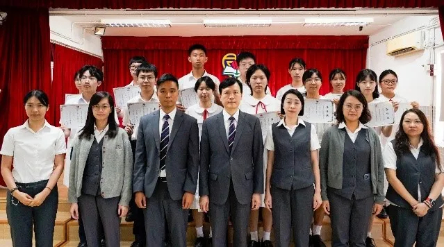 中學學生會就職典禮圓滿舉行