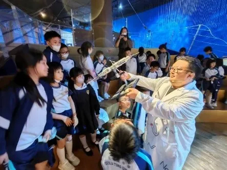 三年级学生参与「学生科技教育普及计划」